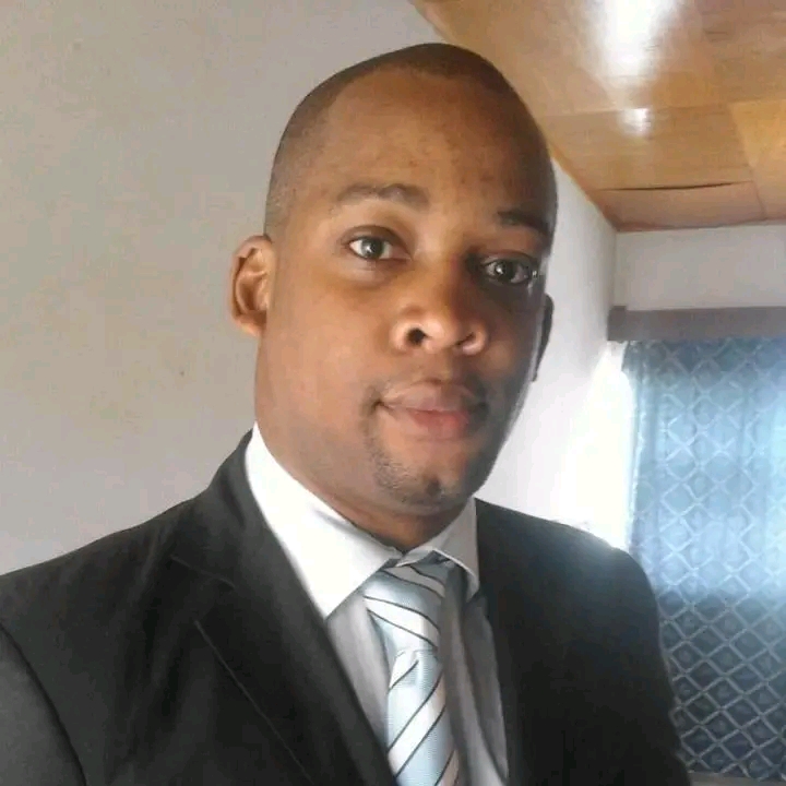 cameroun-eric-elouga-sur-madame-monsieur-« je-continue-a-chercher-le-principal-fil-conducteur-de-cette-saison,-celui-qui-trouve-vient-chercher-10.000f-ib »