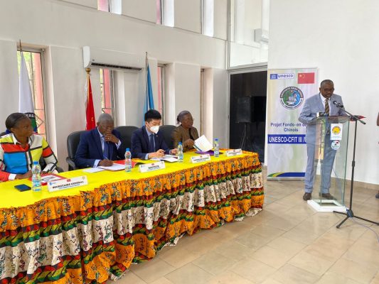 fonds-en-depot-chinois-cfit-iii :-l’uob-se-tourne-vers-de-nouveaux-horizons-d’education-et-de-la-formation